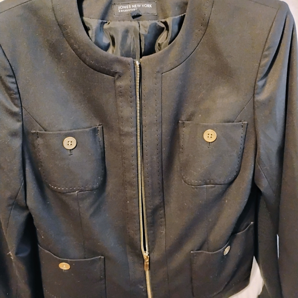 Jones New York Black Blazer with Structured Shoulders